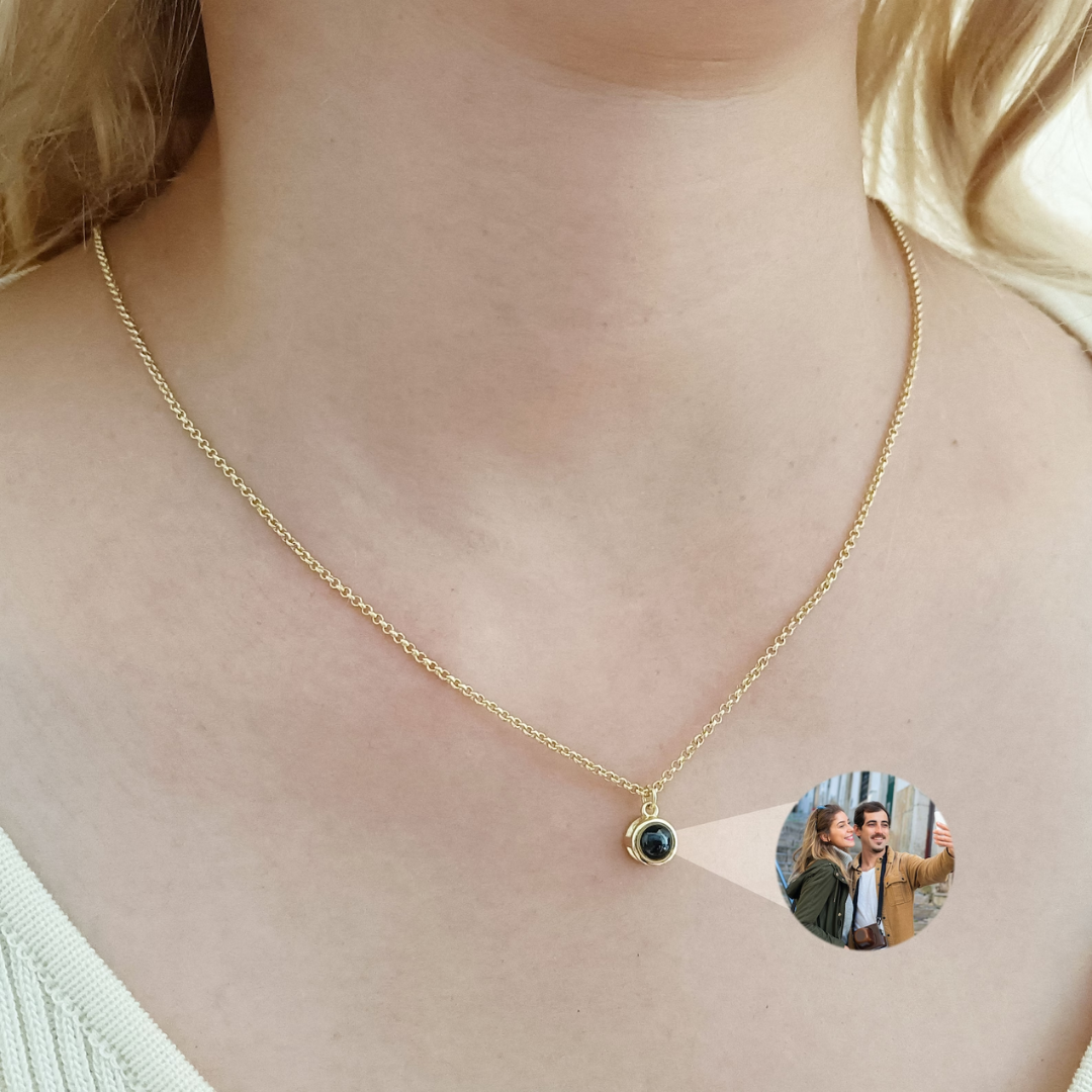 Gravet Personalized Circle Necklace