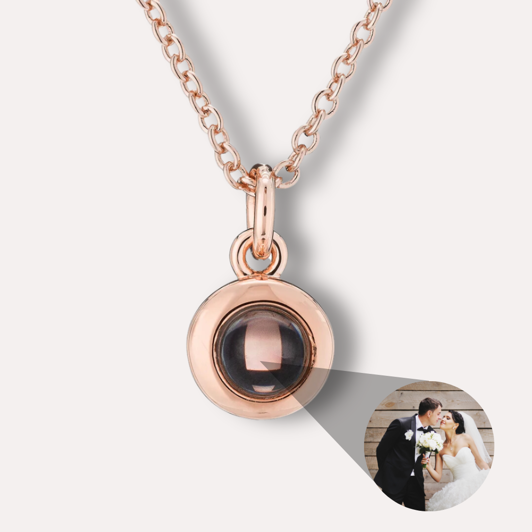 Gravet Personalized Circle Necklace